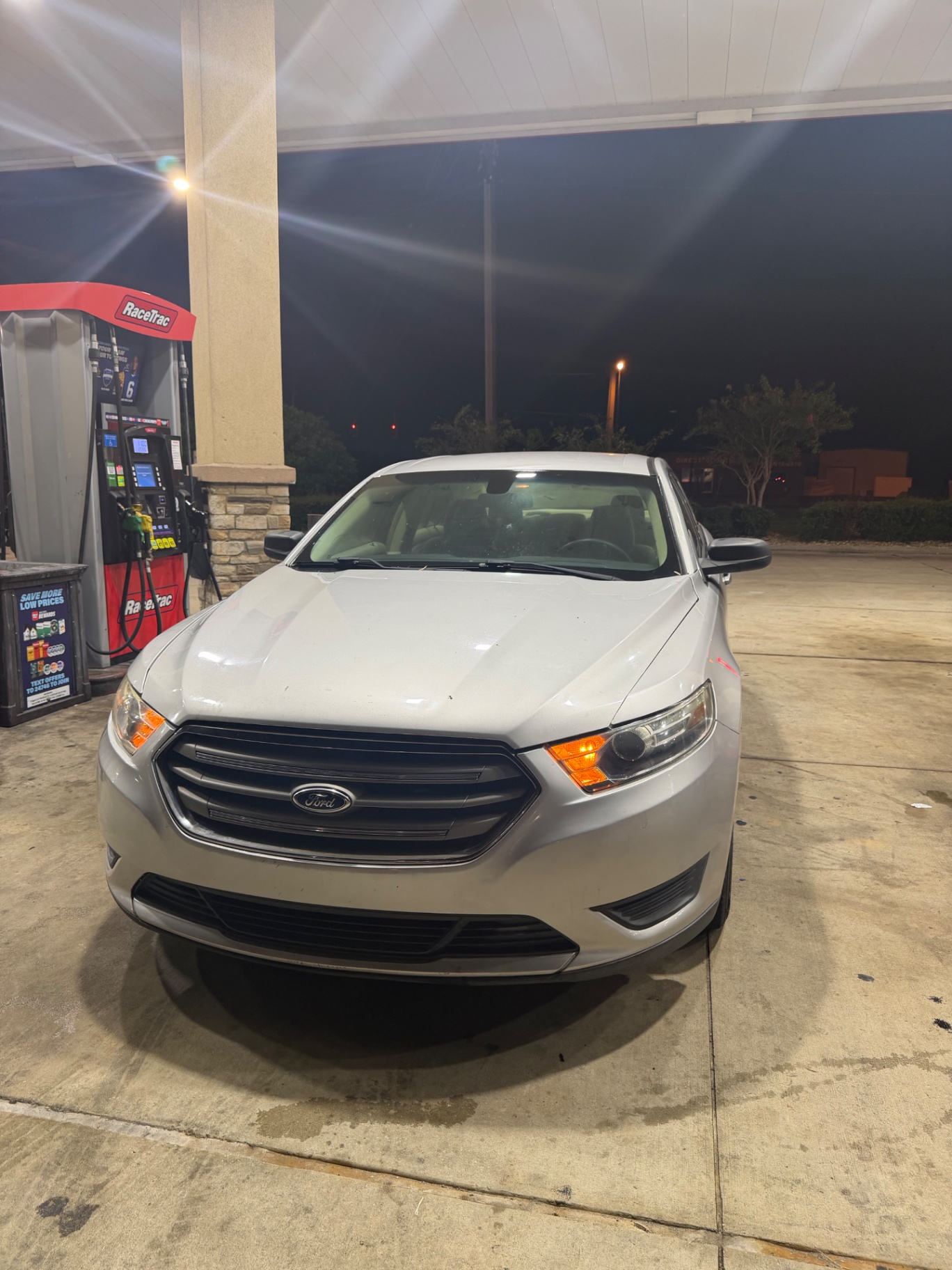 2013 Ford Taurus SE