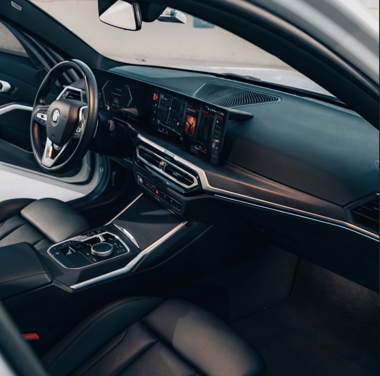BMW 330i (White) 4